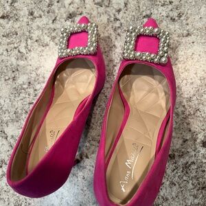 Anne Michelle Fuchsia Heels with Pearl Buckle